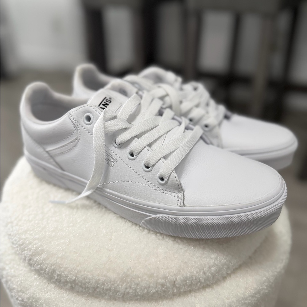 WOMEN'S VANS SELDAN LEATHER SKATE SHOES - Picture 3 of 7